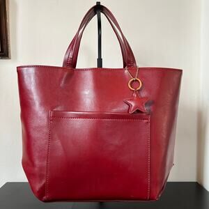 Estée Lauder Cherry Red Open Top Shopper Tote with Star Charm Keyring